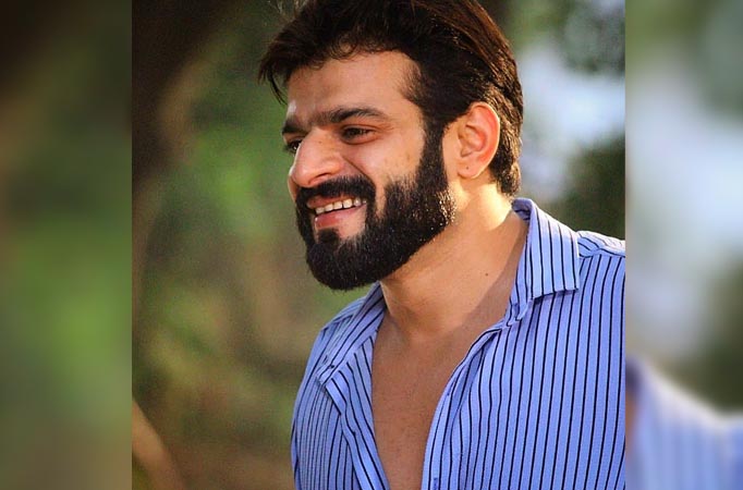 Karan Patel ADORABLY introduces daughter Mehr